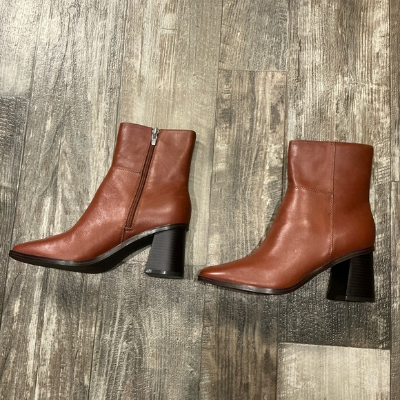 Marc Fiaher DAIREY Elegant Brown Ankle Boots Size 8.5 - Picture 12 of 16